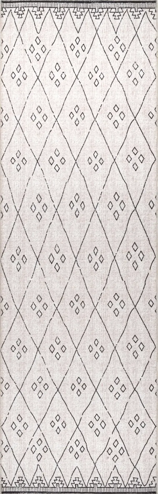 Magdalena Diamond Geometric Rug