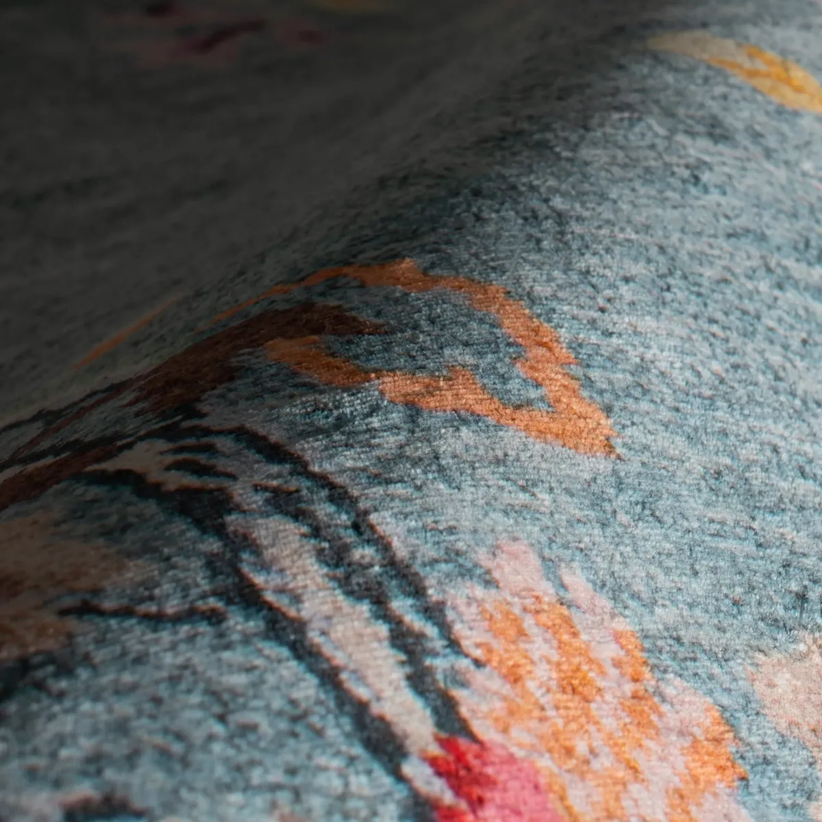 Azara Traditional Floral Washable Rug