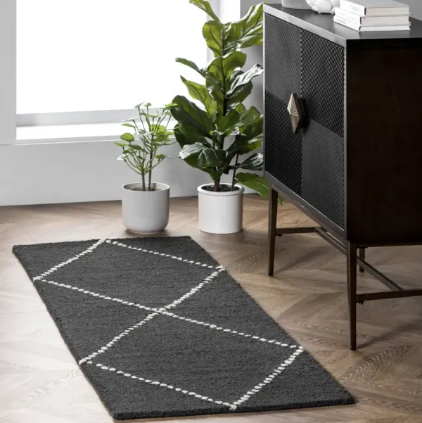 Dotted Diamond Trellis Nursery Rug