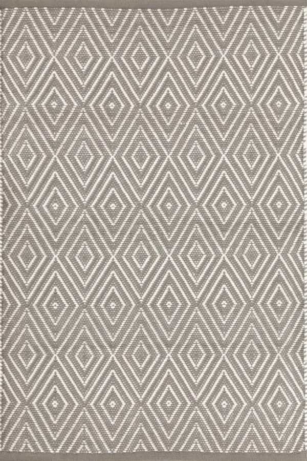 Diamond Handwoven Indoor/Outdoor Rug