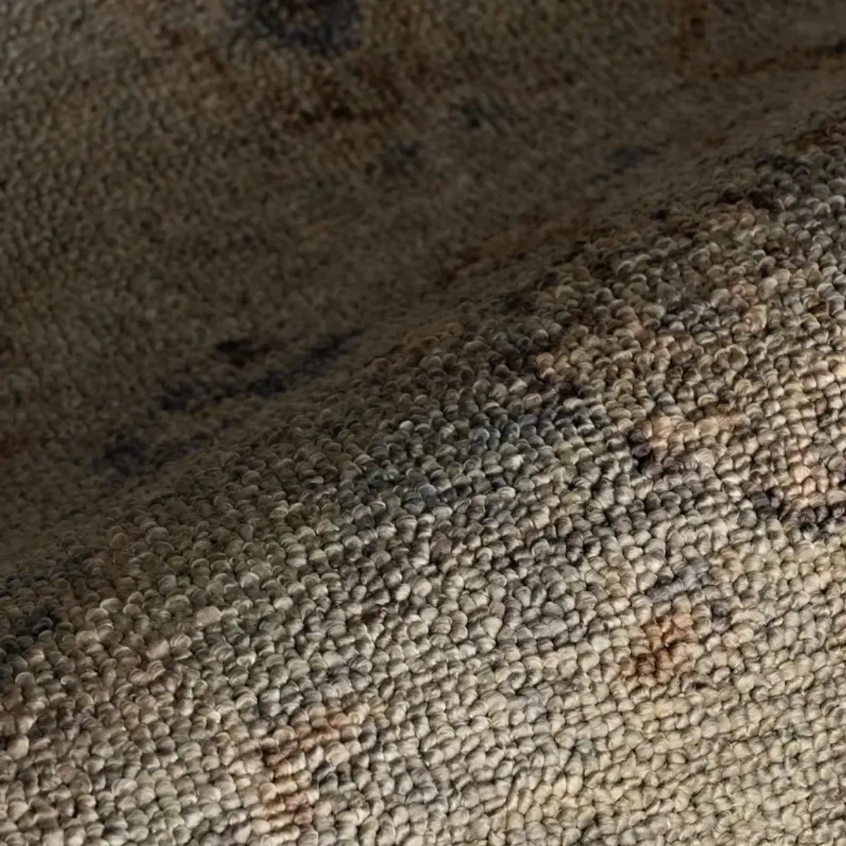 Viret Traditional Bordered Washable Rug