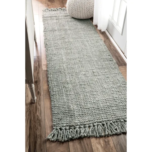 Chunky Jute Tasseled Rug