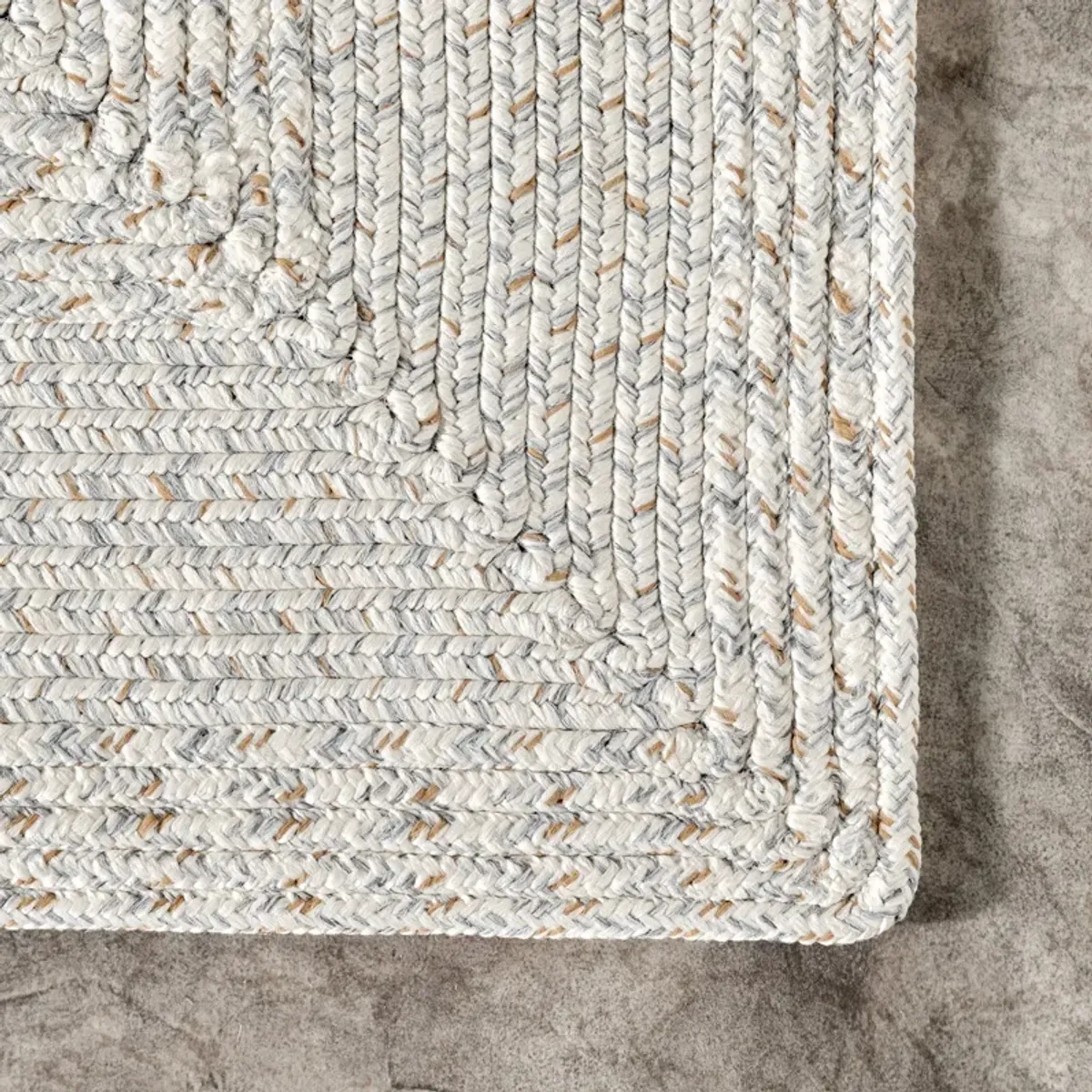 Braided Texture Indoor/Outdoor Rug