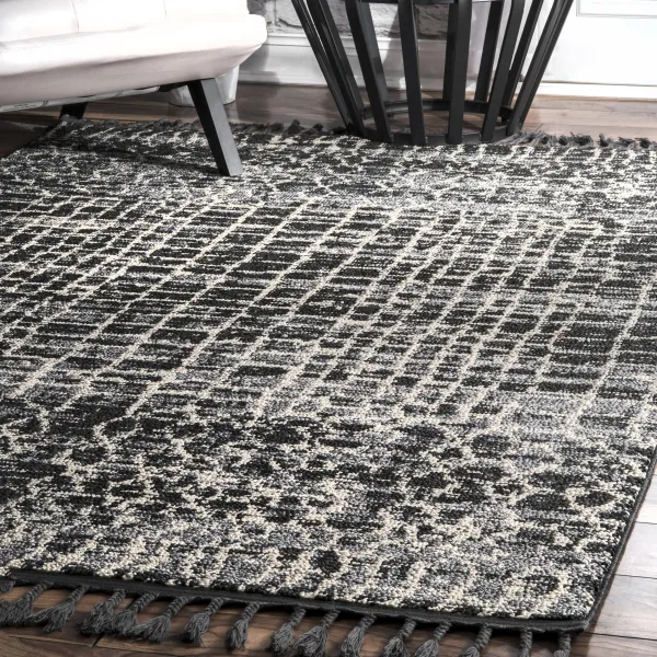 Moroccan Ashler Tassel Rug