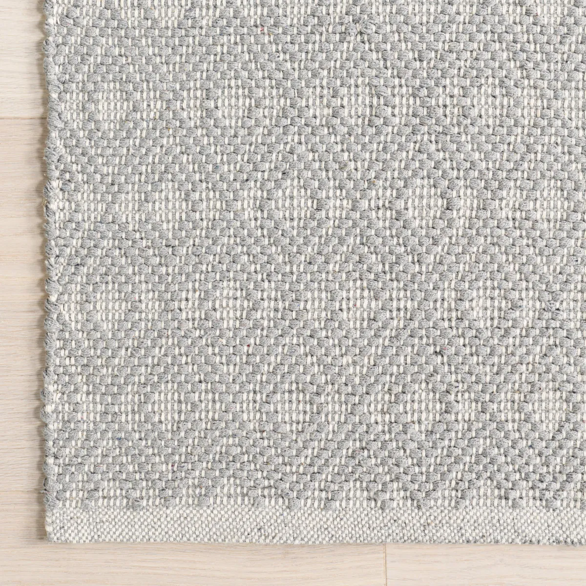 Optic Diamond Handwoven Cotton Rug