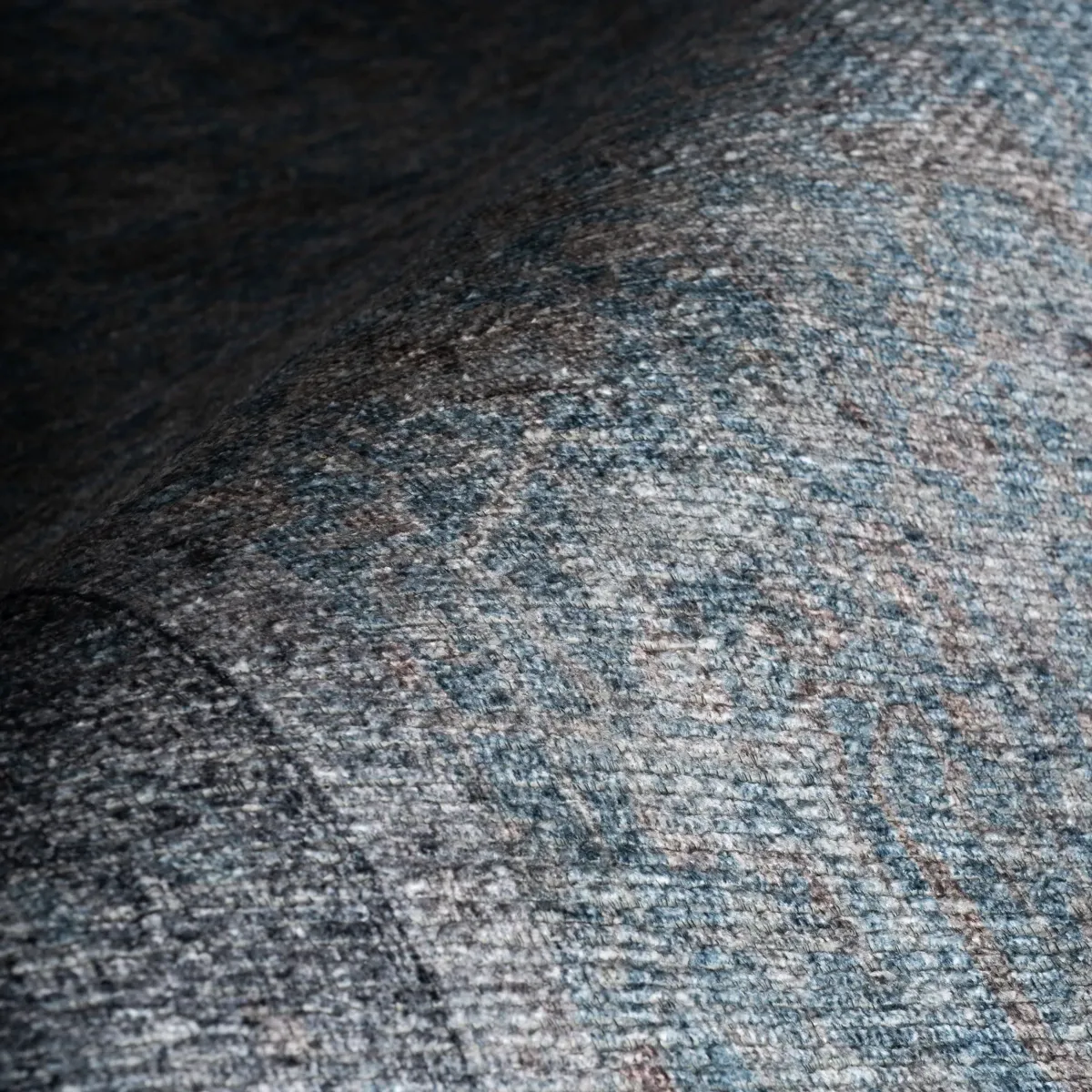 Odelia Vintage & Distressed Washable Rug