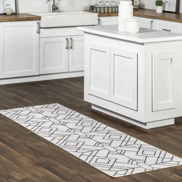 Roxanne Washable Geometric Rug