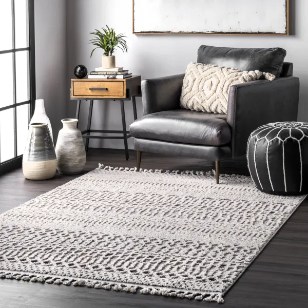 Carved Banded Tassel Rug