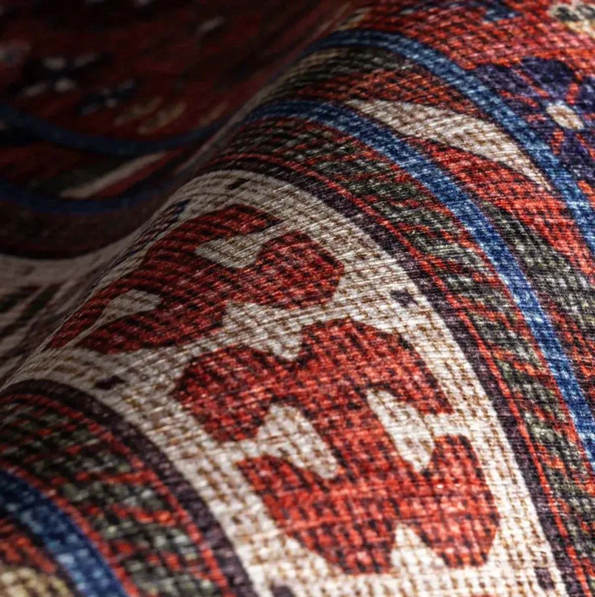 Davina Classic Spill Proof Washable Rug