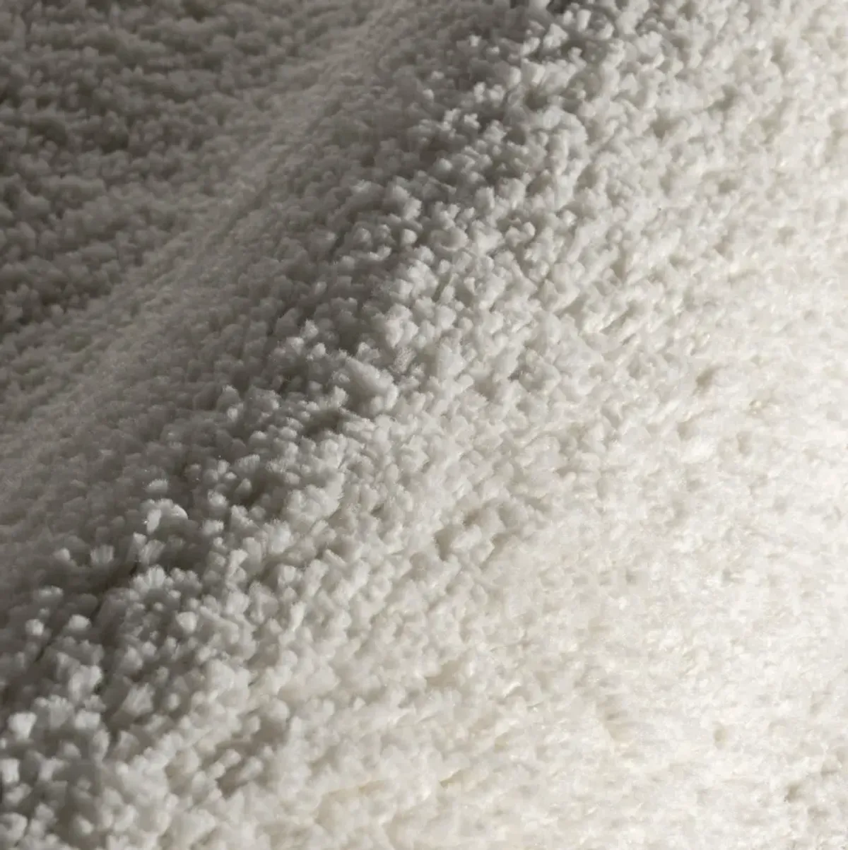 Plush Solid Shaggy Rug