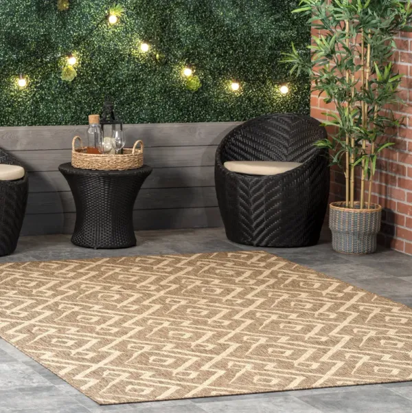 Spearhead Trellis Indoor/Outdoor Rug