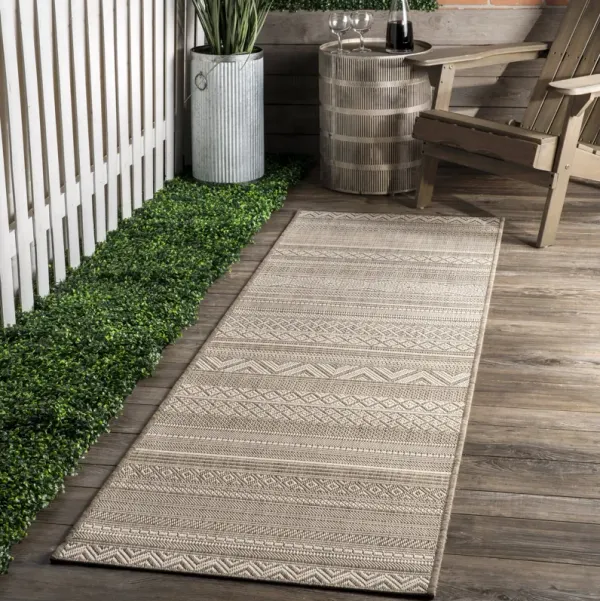 Indoor/Outdoor Tribal Bands Rug