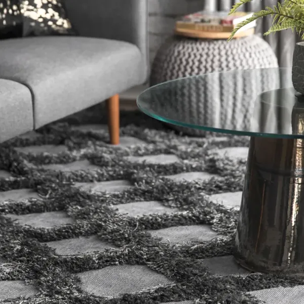 Shaggy Diamond Trellis Rug