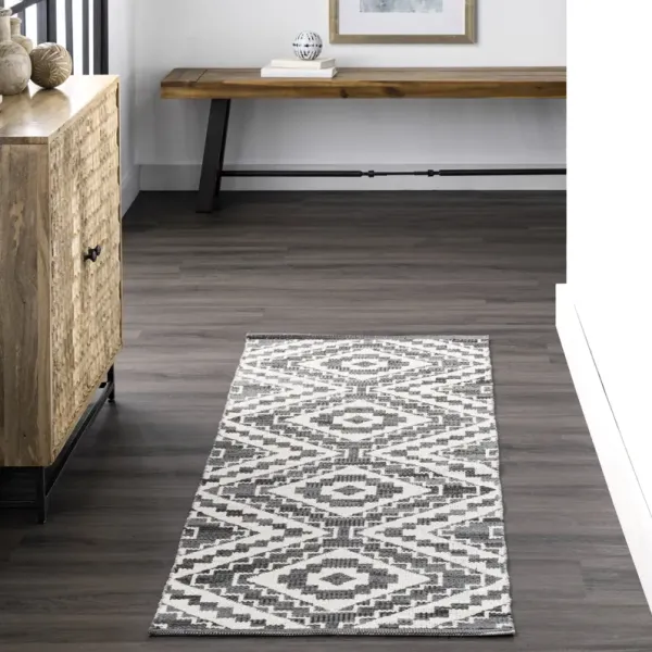 Aztec Trellis Rug