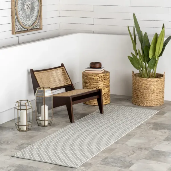 Trellis Handwoven Indoor/Outdoor Rug