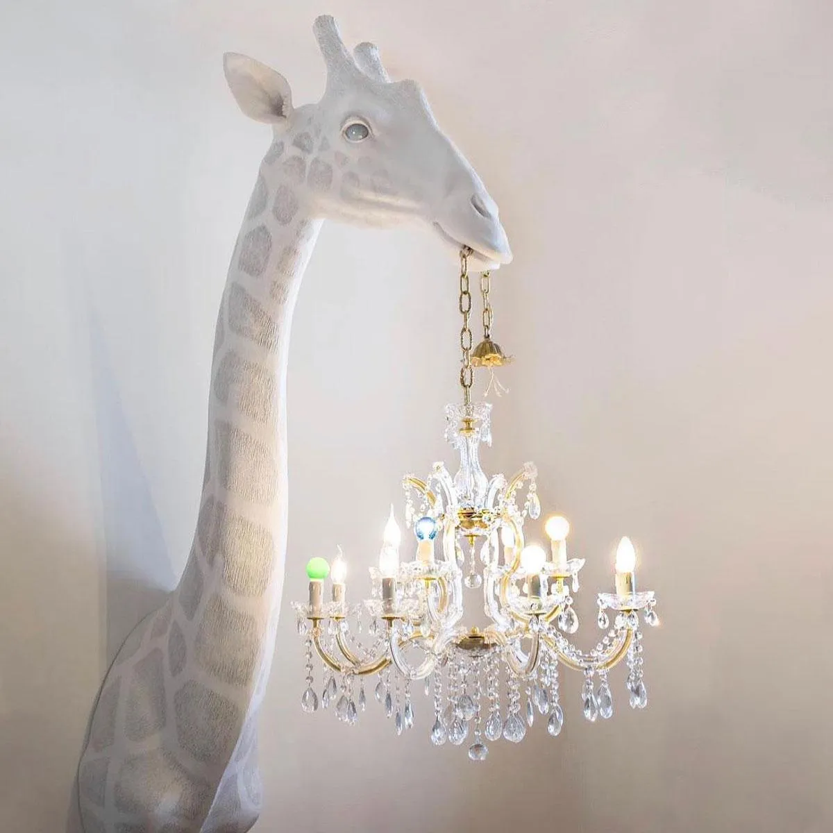 Giraffe In Love Wall Lamp