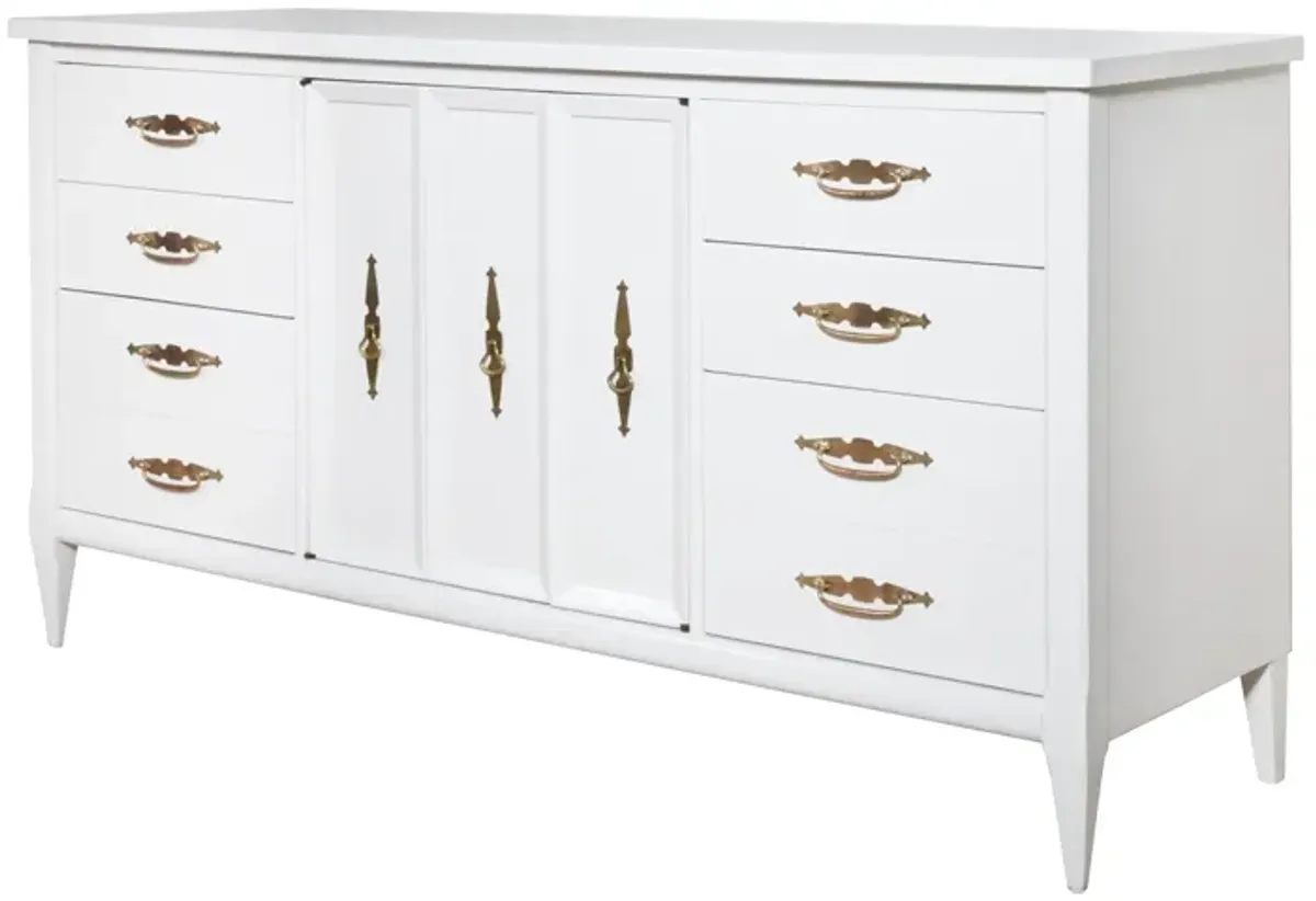 Traditional Credenza Lacquered in Cirrus White