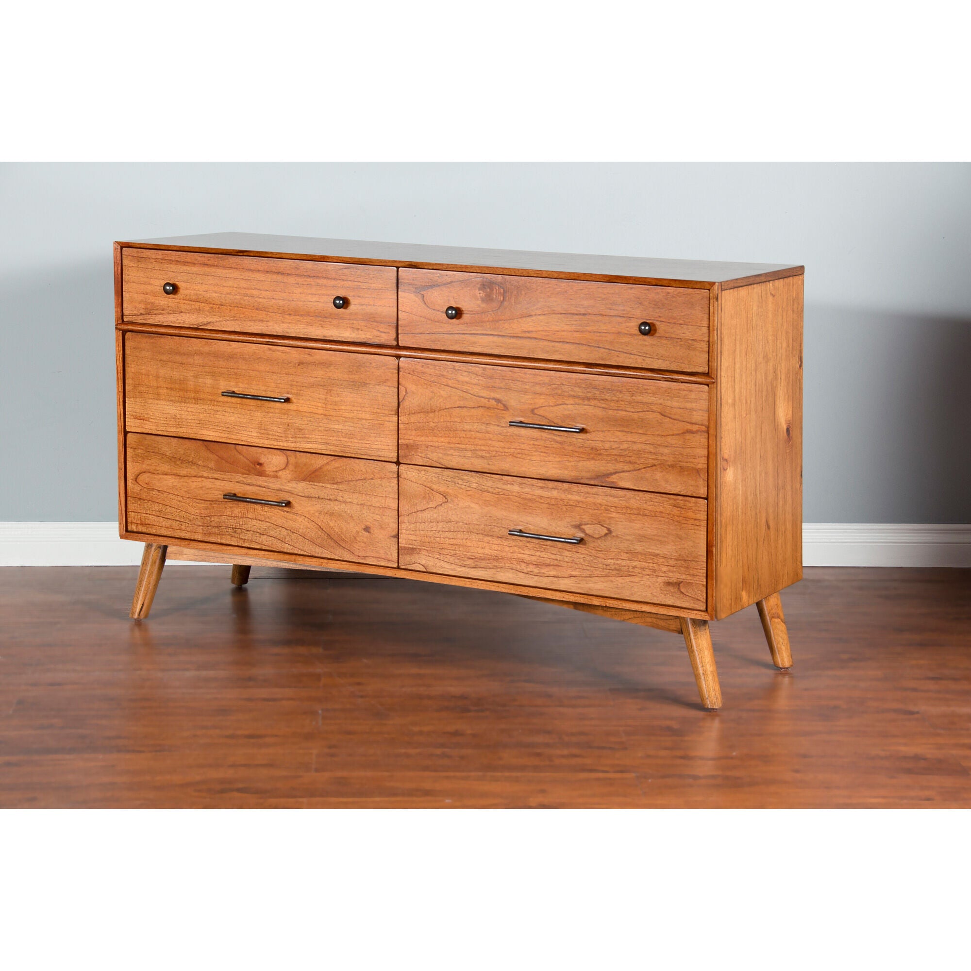 Sunny Designs | American Modern Dresser | Cinnamon