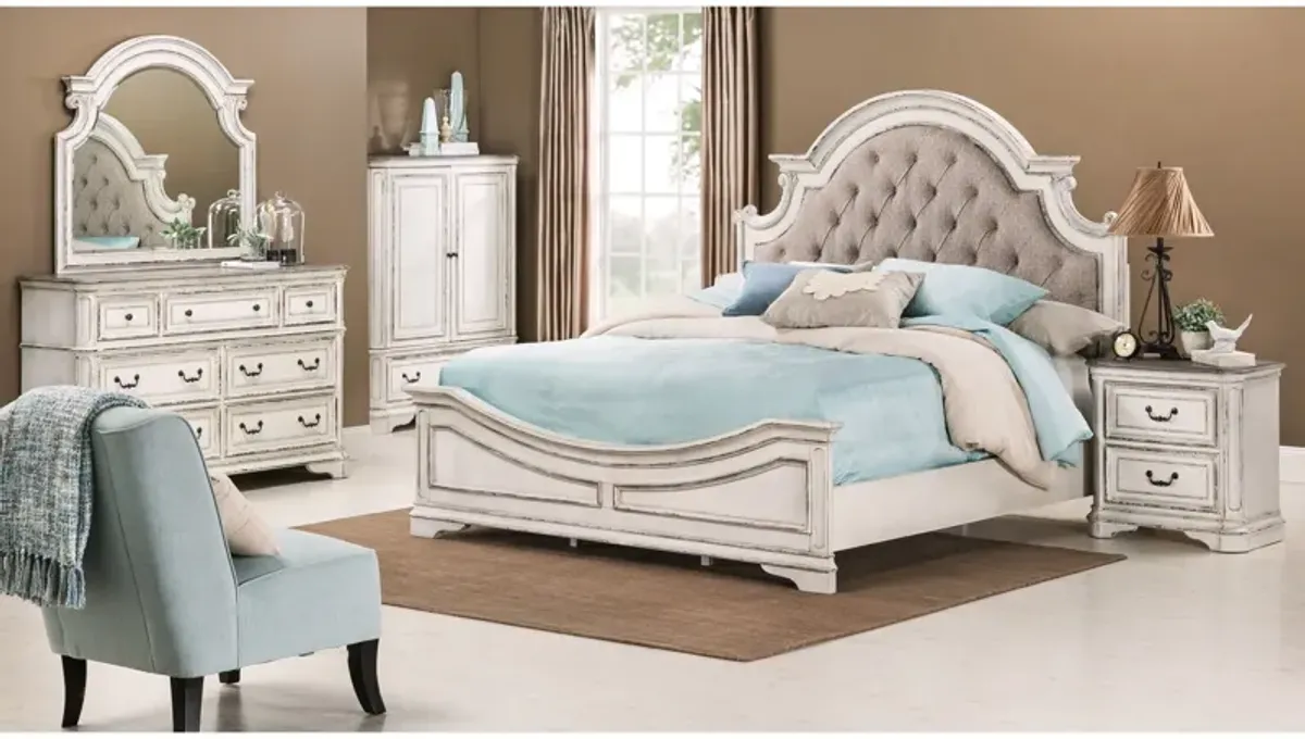 Magnolia Manor Upholstered Bed