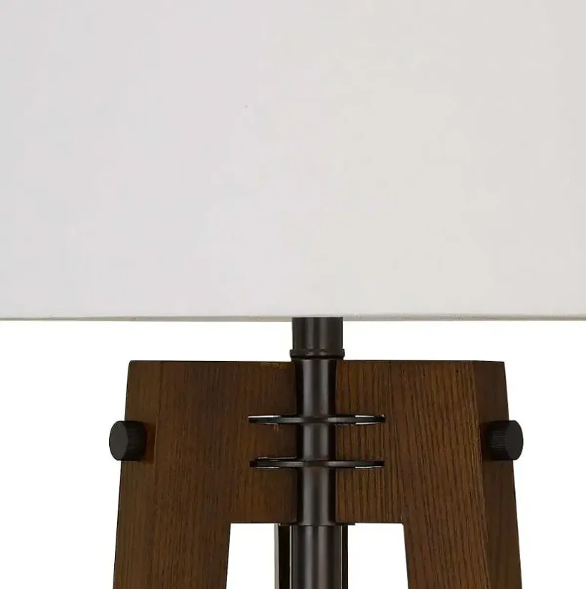 Bilzen Floor Lamp