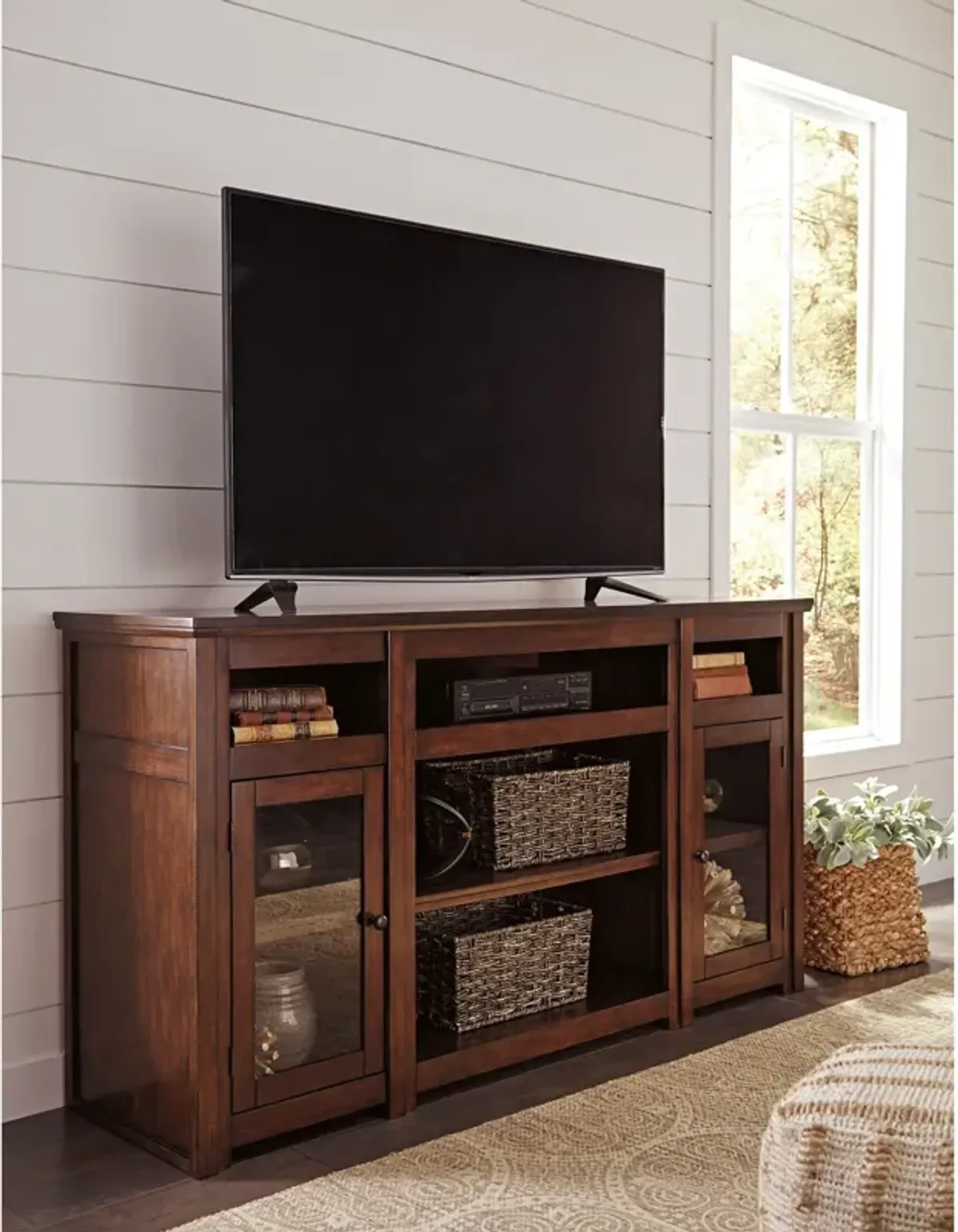 Harpan 72 Inch TV Stand