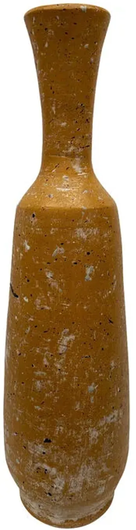 Terracotta Florero Bat Textured Yellow Vase