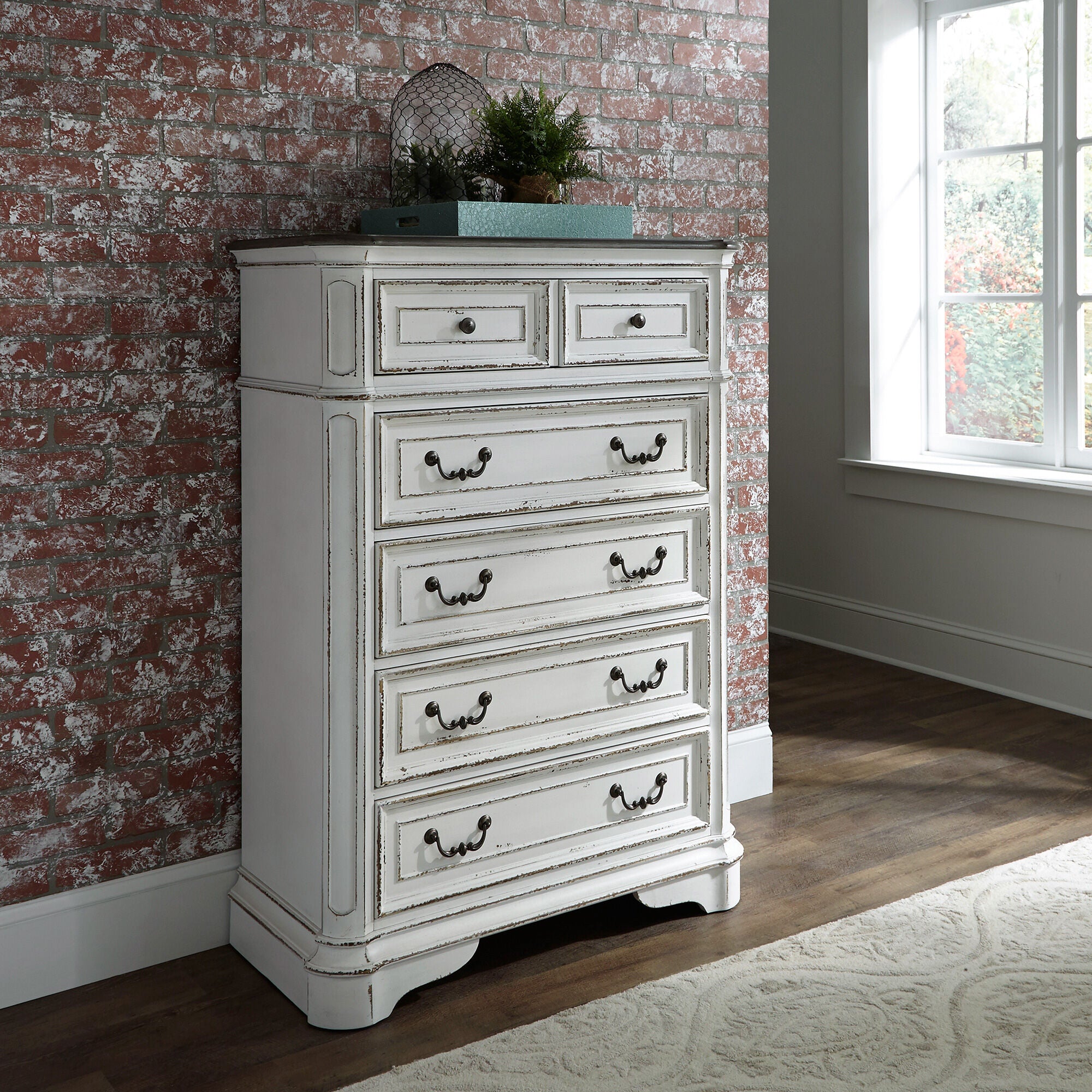 Liberty Furniture | Magnolia Manor 5 Drawer Chest | White