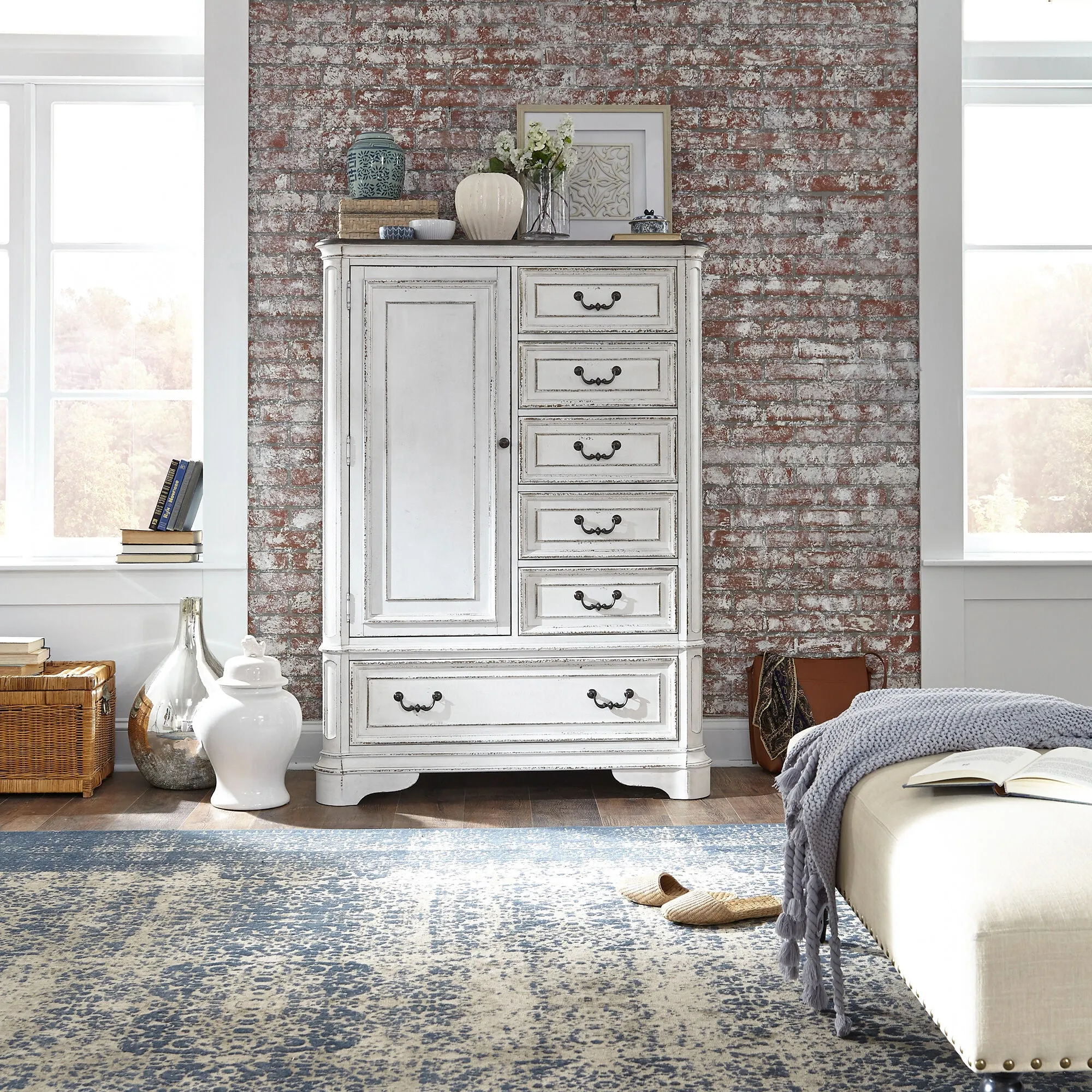 Liberty Furniture | Magnolia Manor Master Chest | White