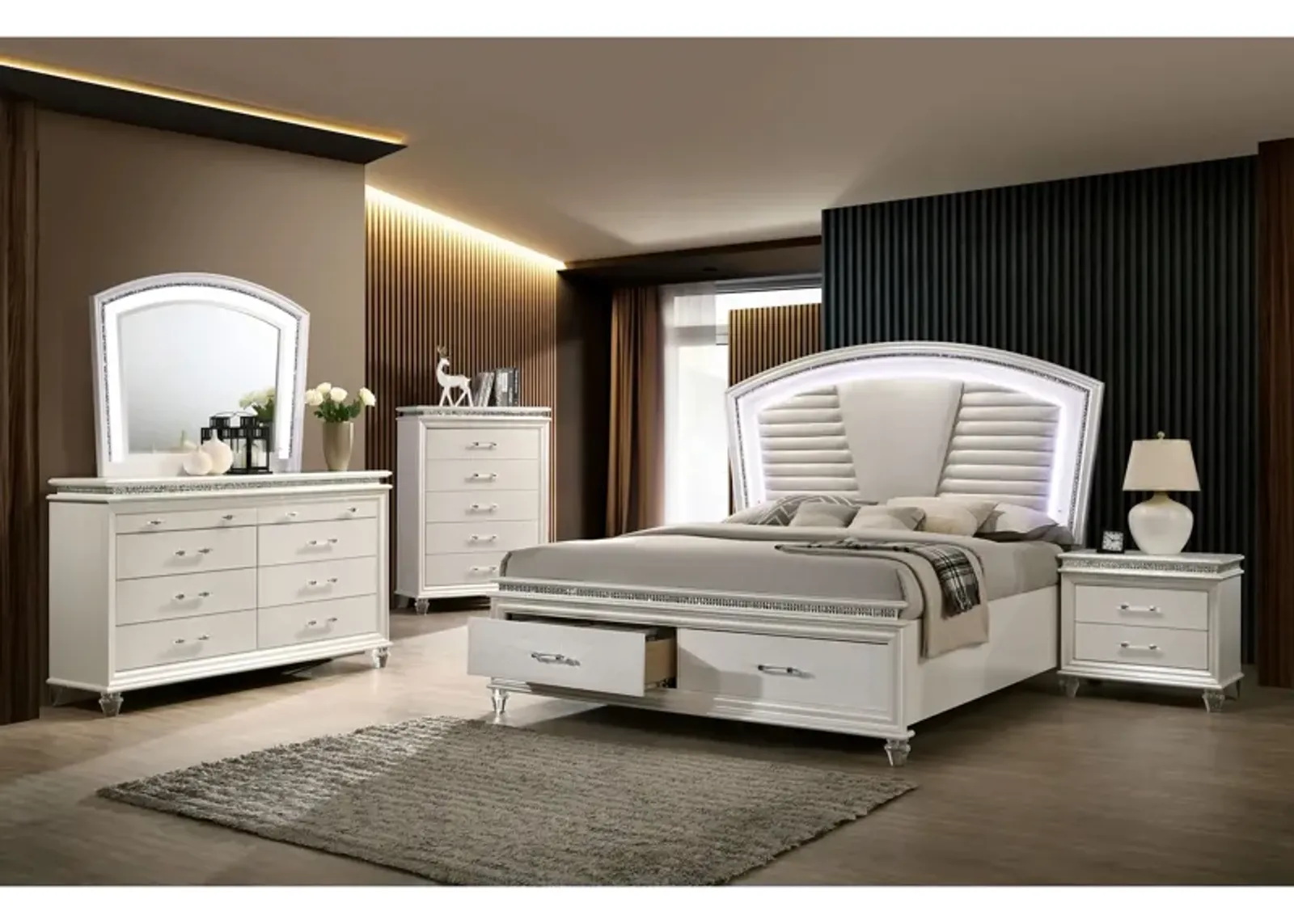 | Queen Maddie 4 Piece Storage Room Group | Pearl White