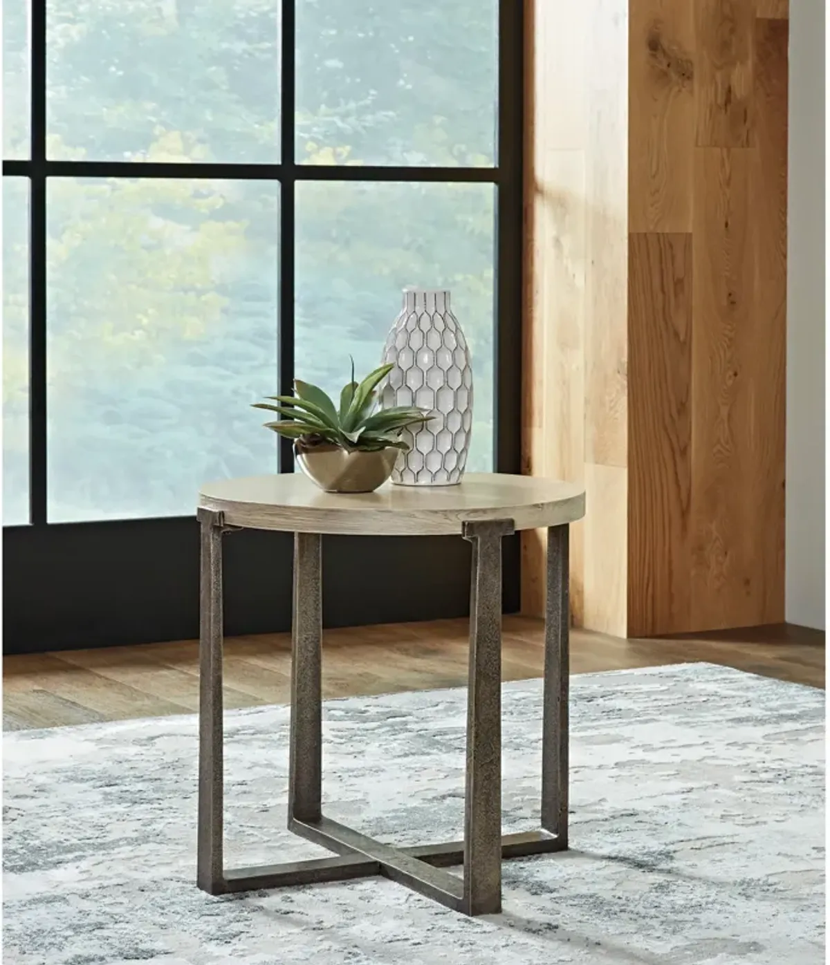 Dalenville Round End Table