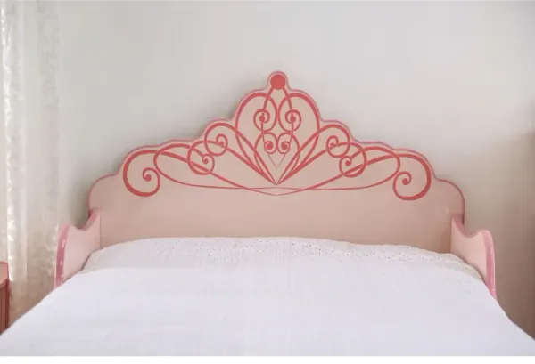 Julianna Bed