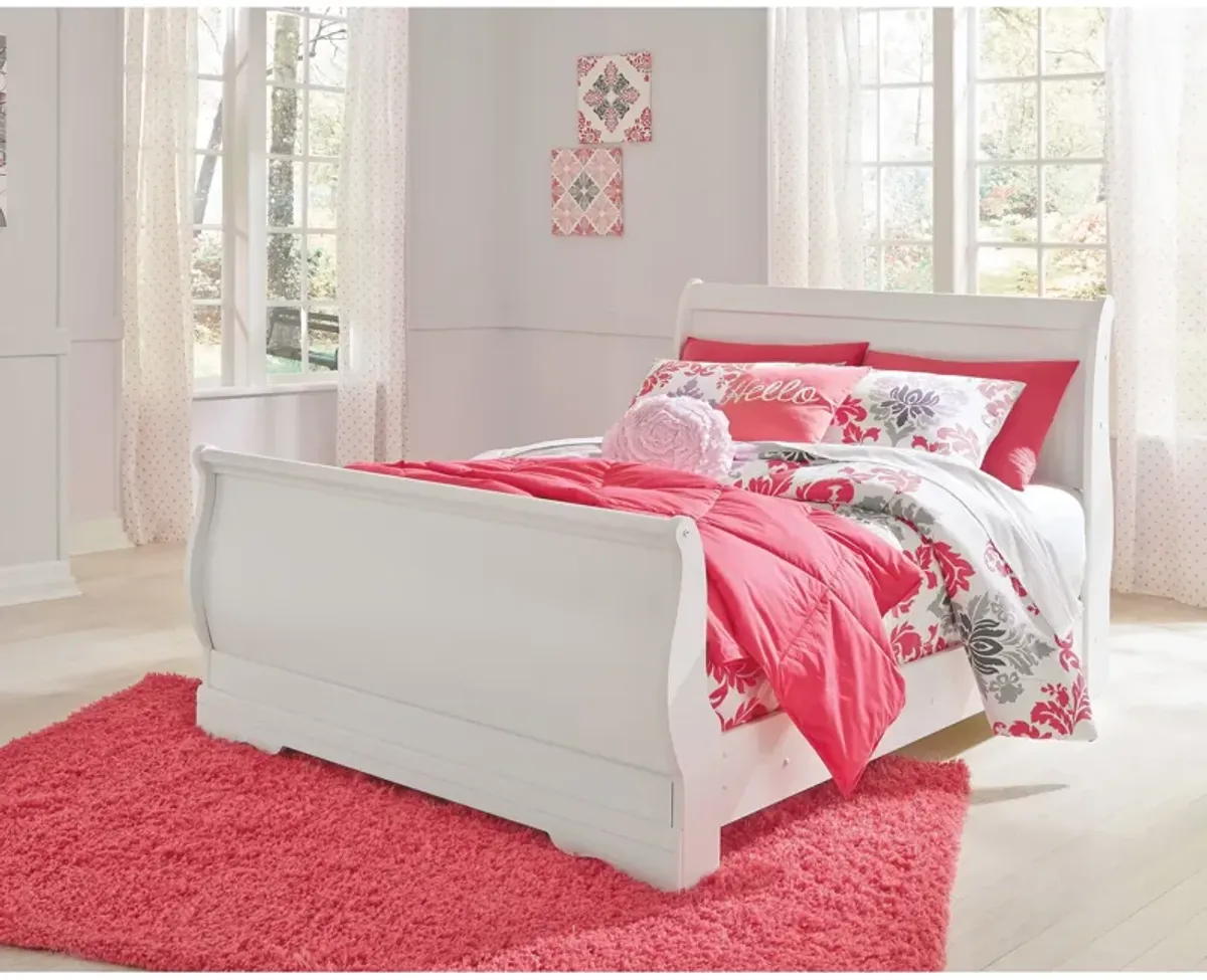 Anarasia Sleigh Bed