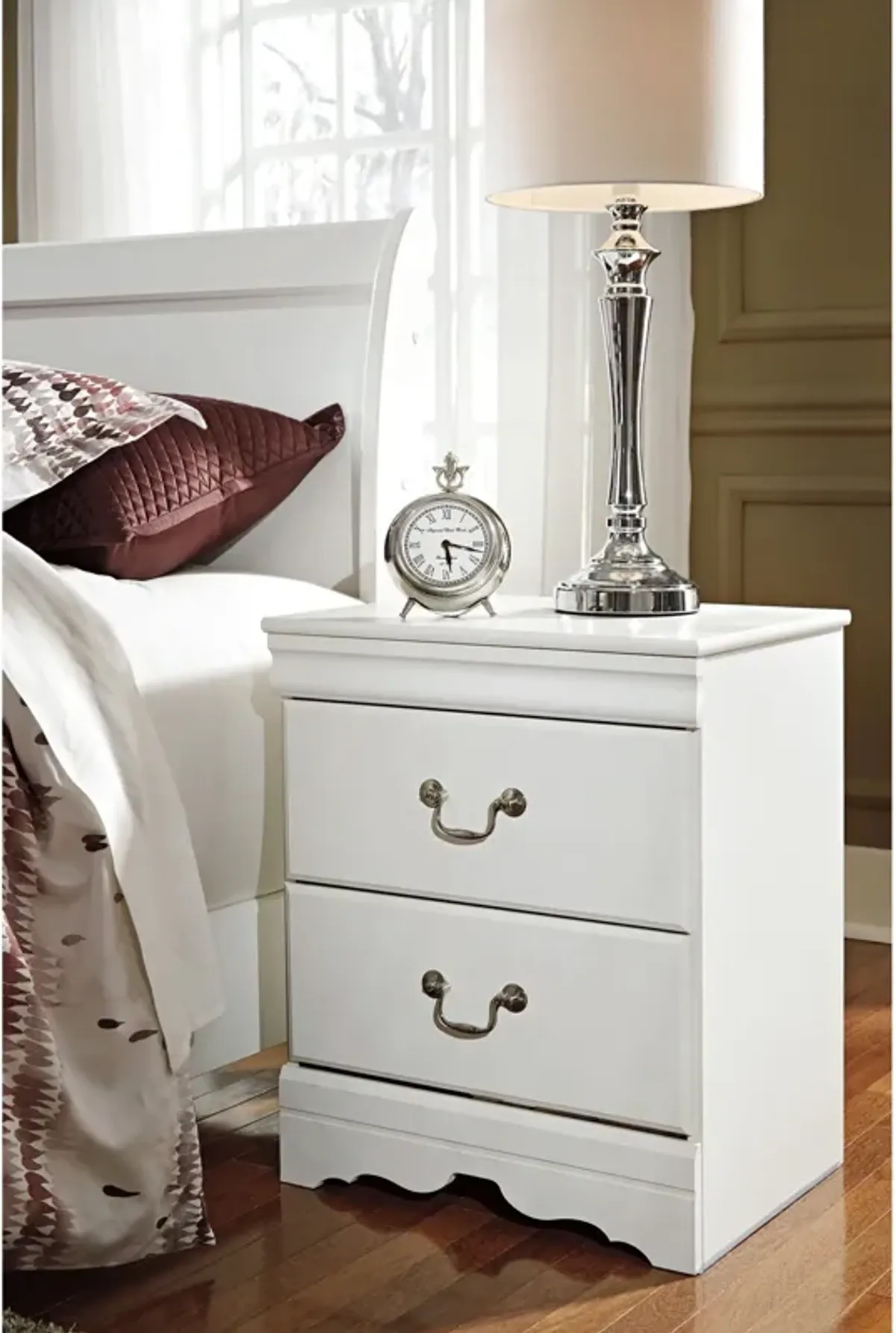 Anarasia Nightstand