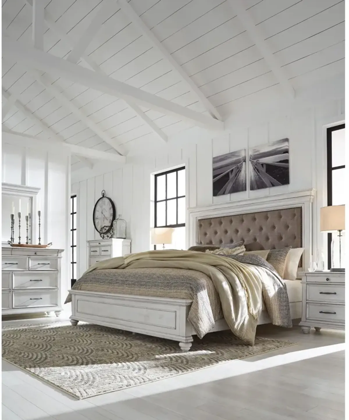 Kanwyn Upholstered Panel Bed