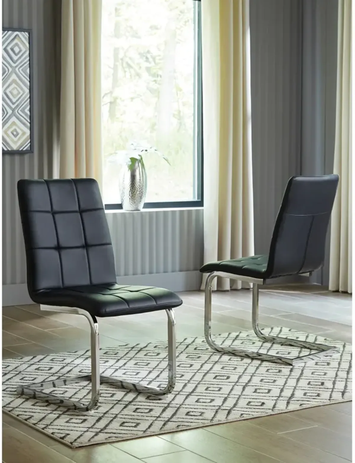 Madanere Side Chair