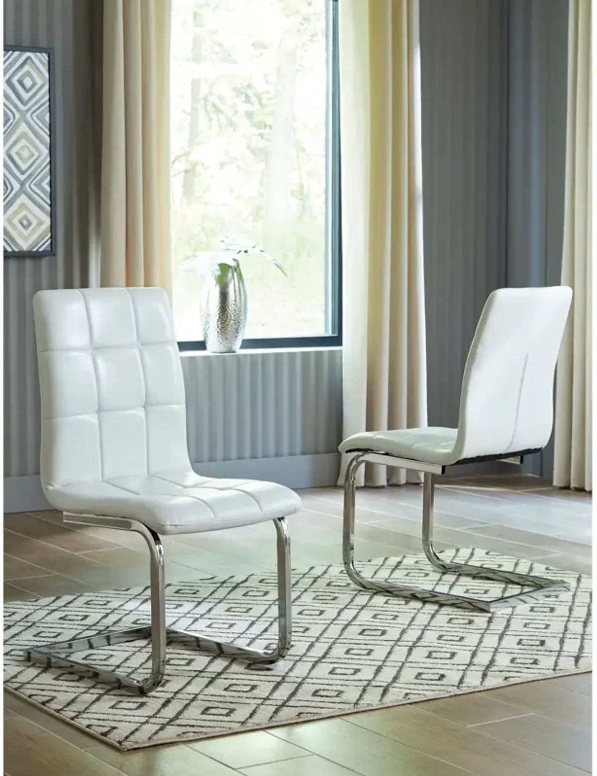 Madanere Side Chair