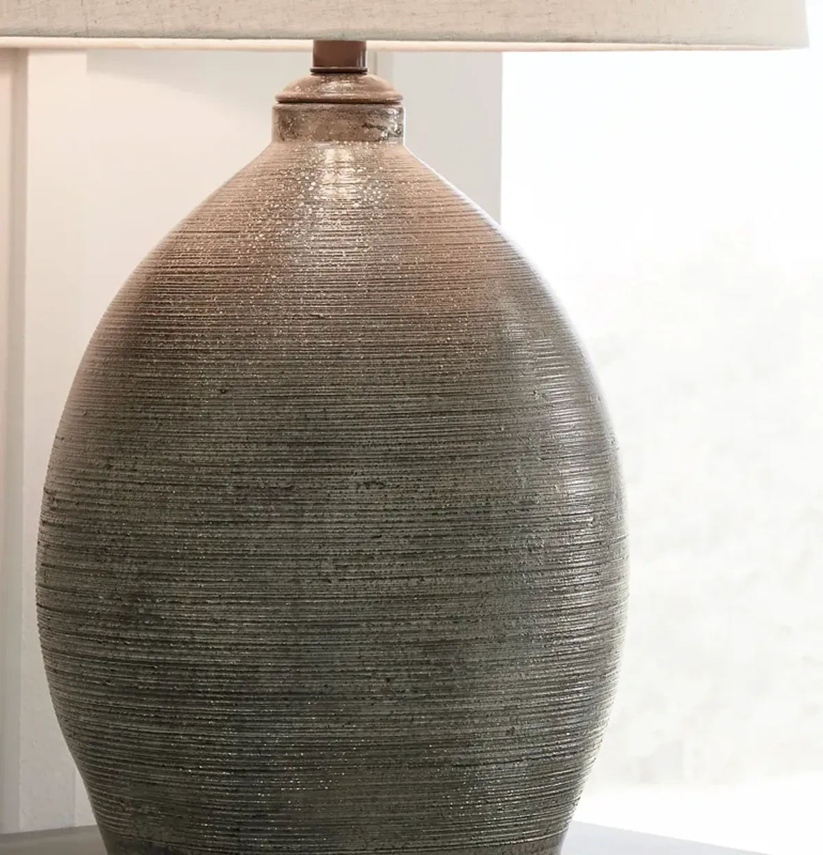 Ashley Furniture Joyelle Table Lamp