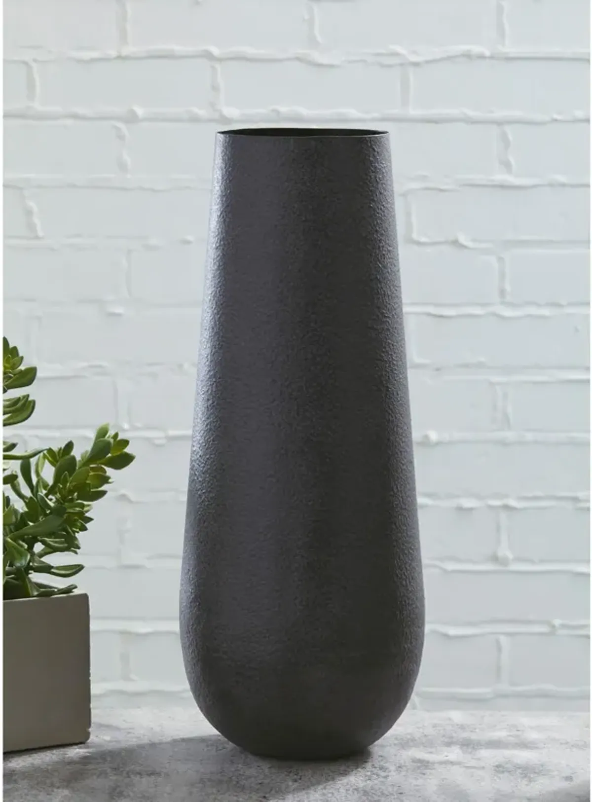 Fynn Medium Vase