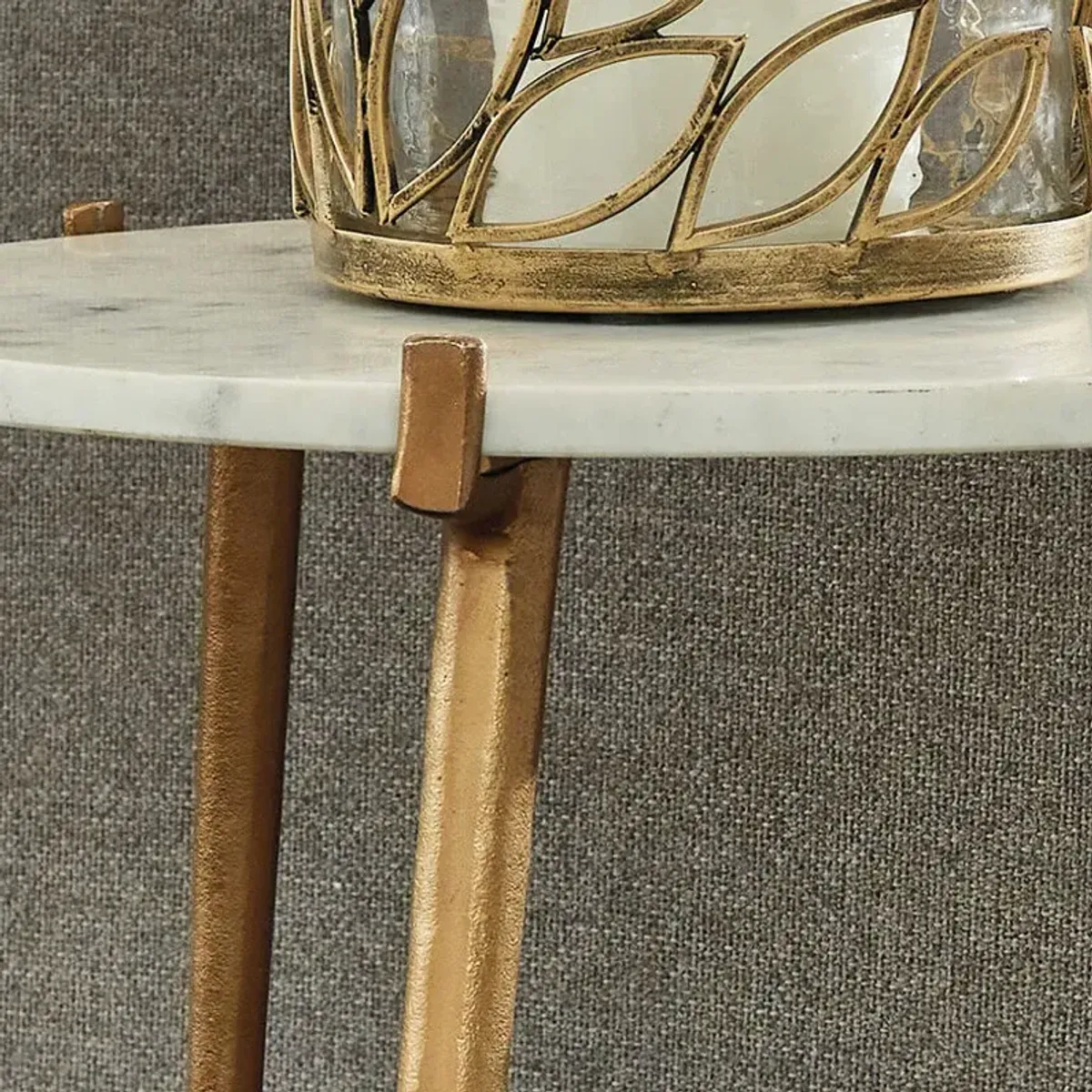 Ashley Furniture Chadton Side Table