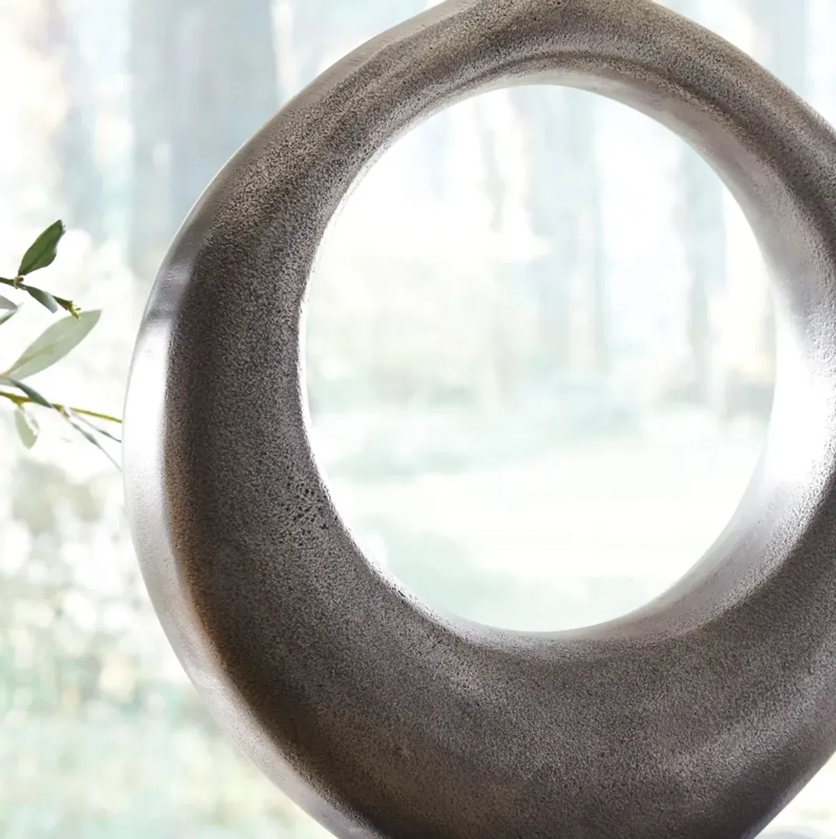 Ashley Furniture Saria Table Lamp