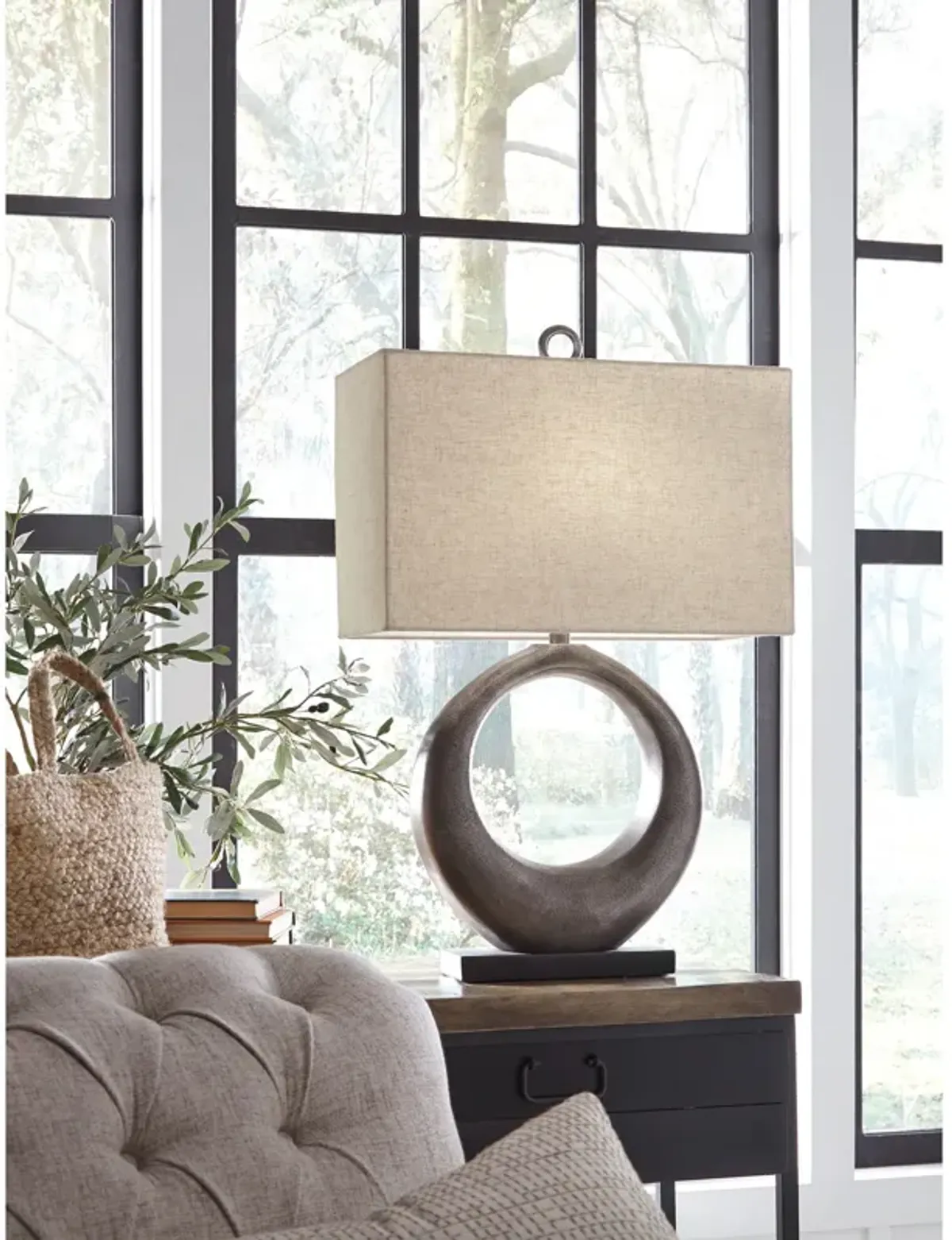 Saria Table Lamp