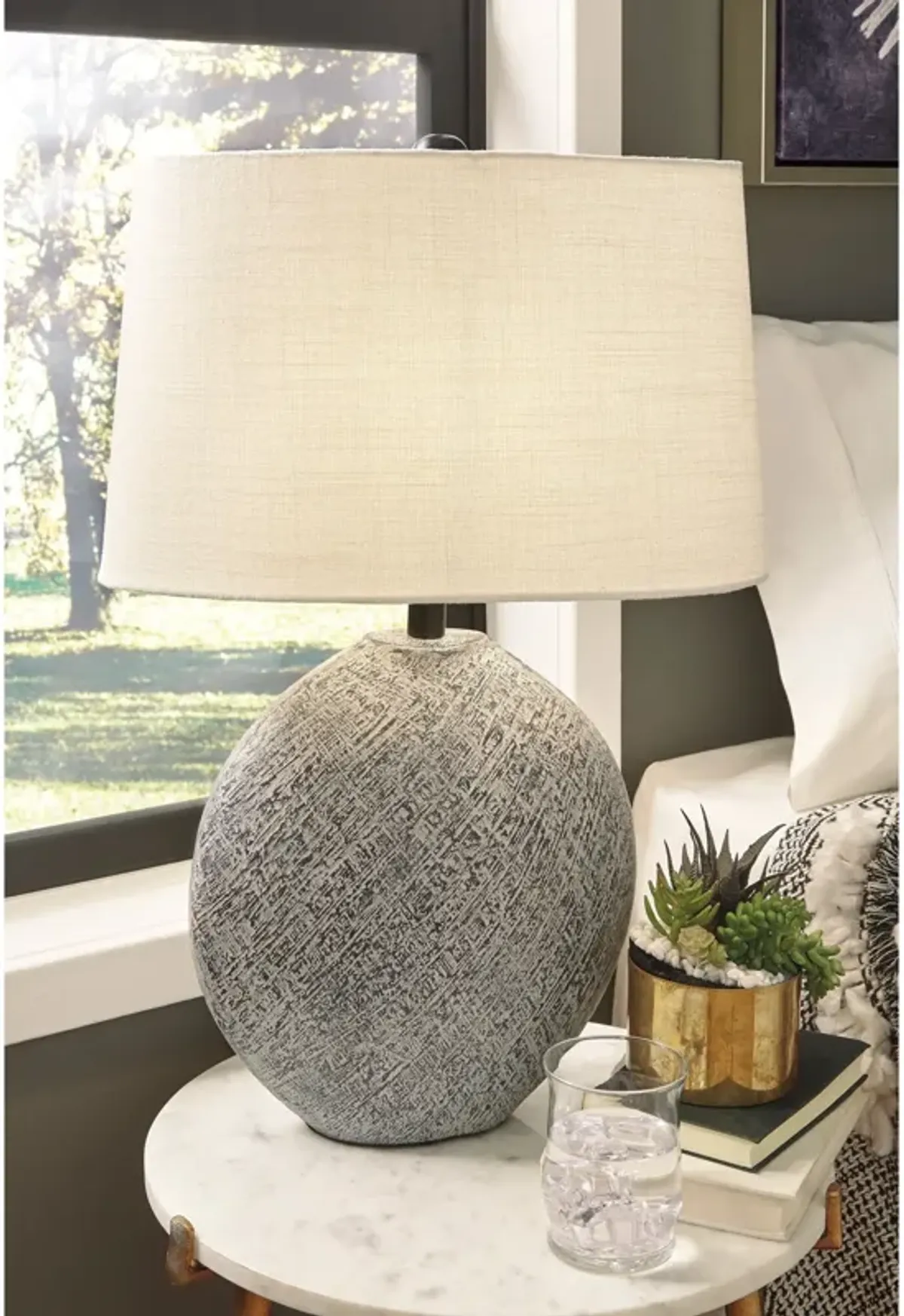 Harif Table Lamp