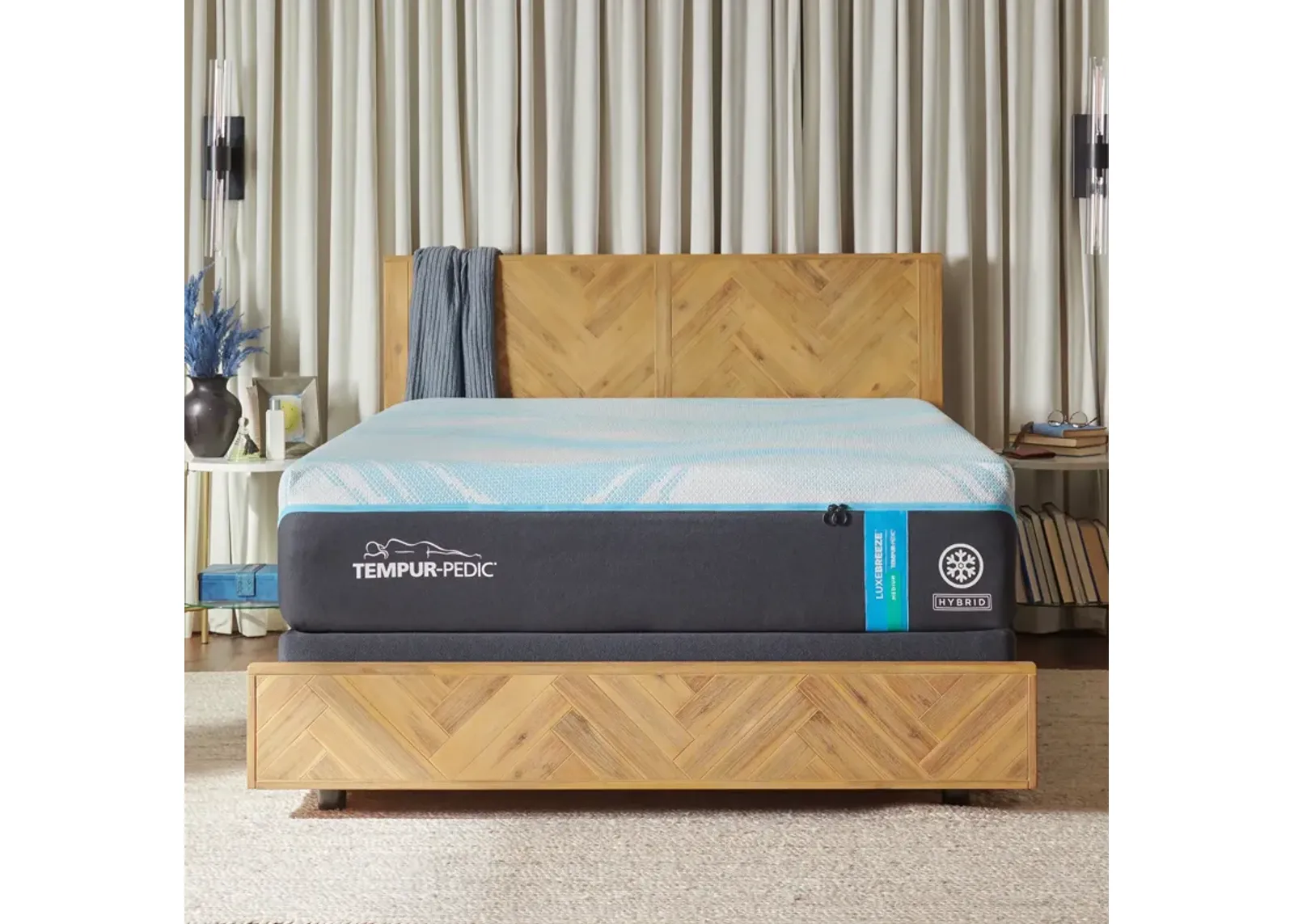 Tempur-Pedic TEMPUR-Luxe Breeze 2 Medium Hybrid Mattress