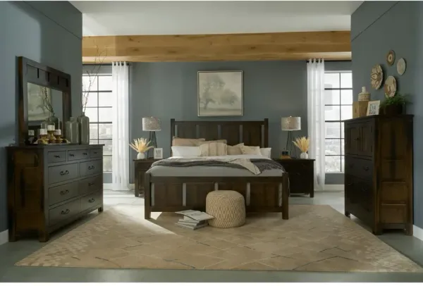 Woodbury 4 Piece Panel Room Group