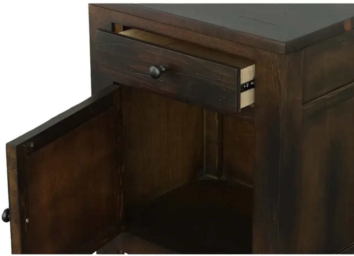 Woodbury Nightstand