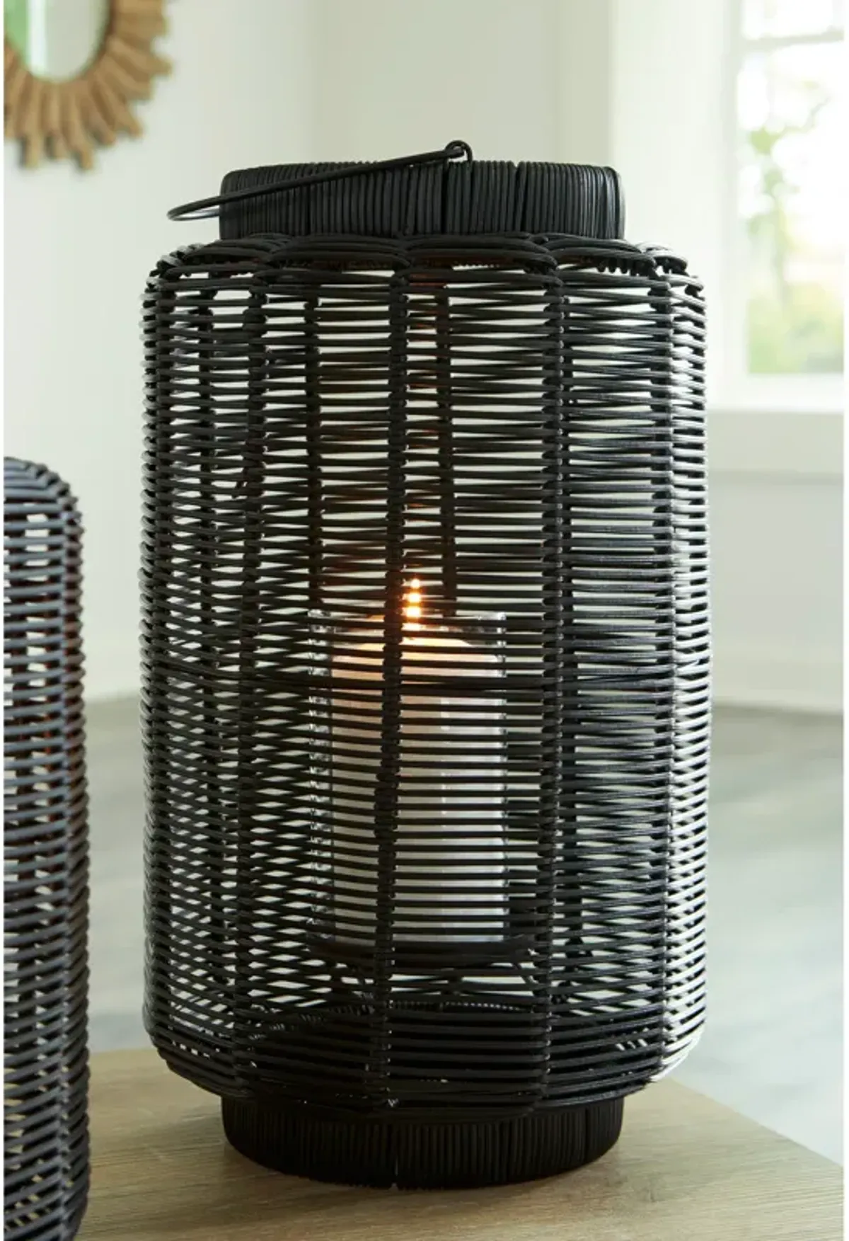 Ashley Furniture | Evonne Large Lantern | Black