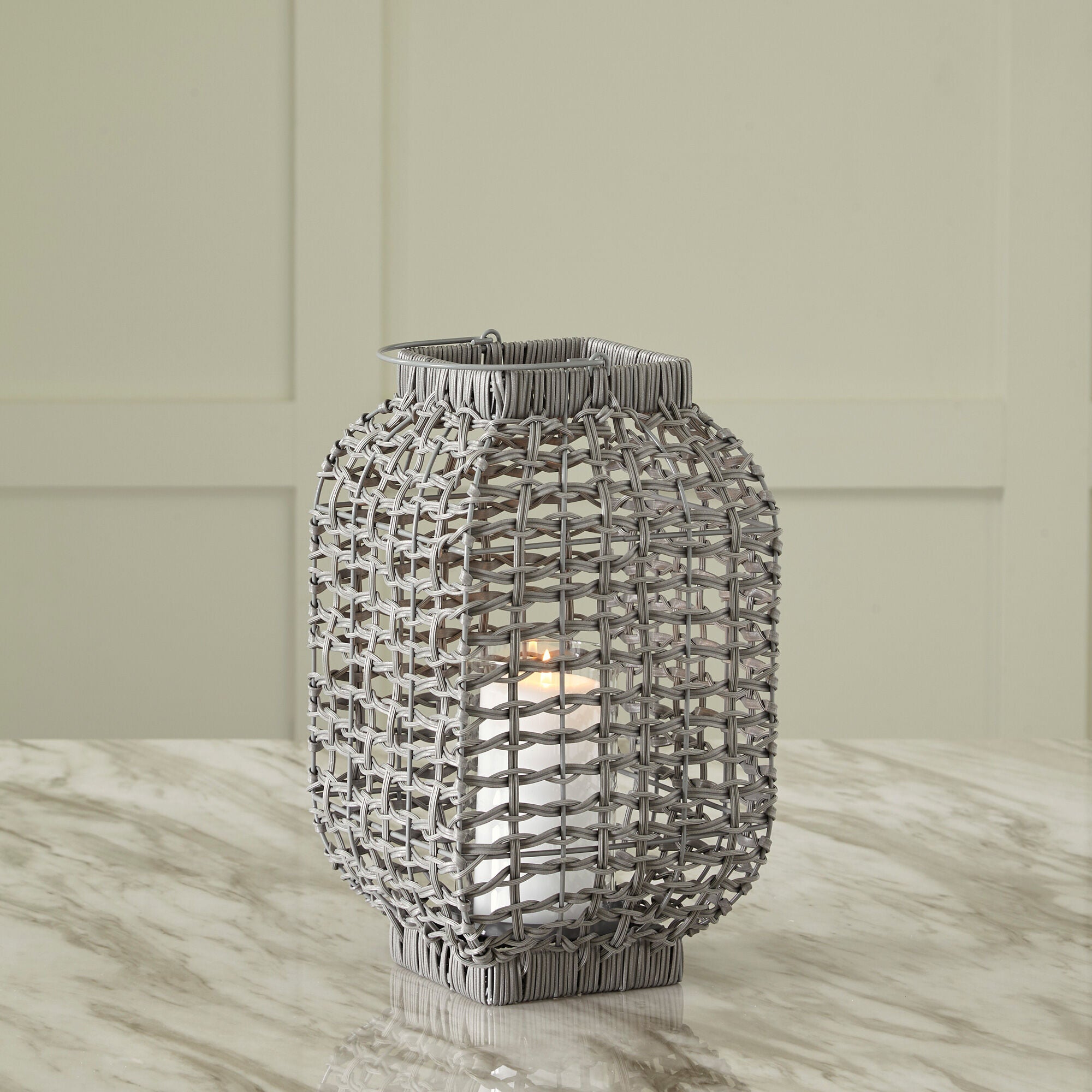 Ashley Furniture | Evonne Small Lantern | Gray