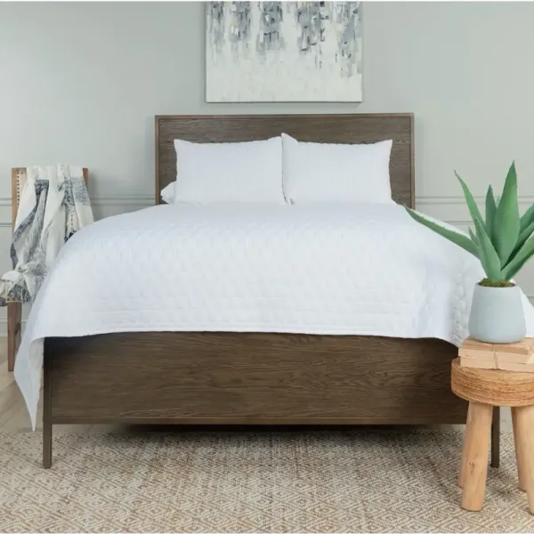 Rizzy Home Blackberry Grove Quilt and Shams