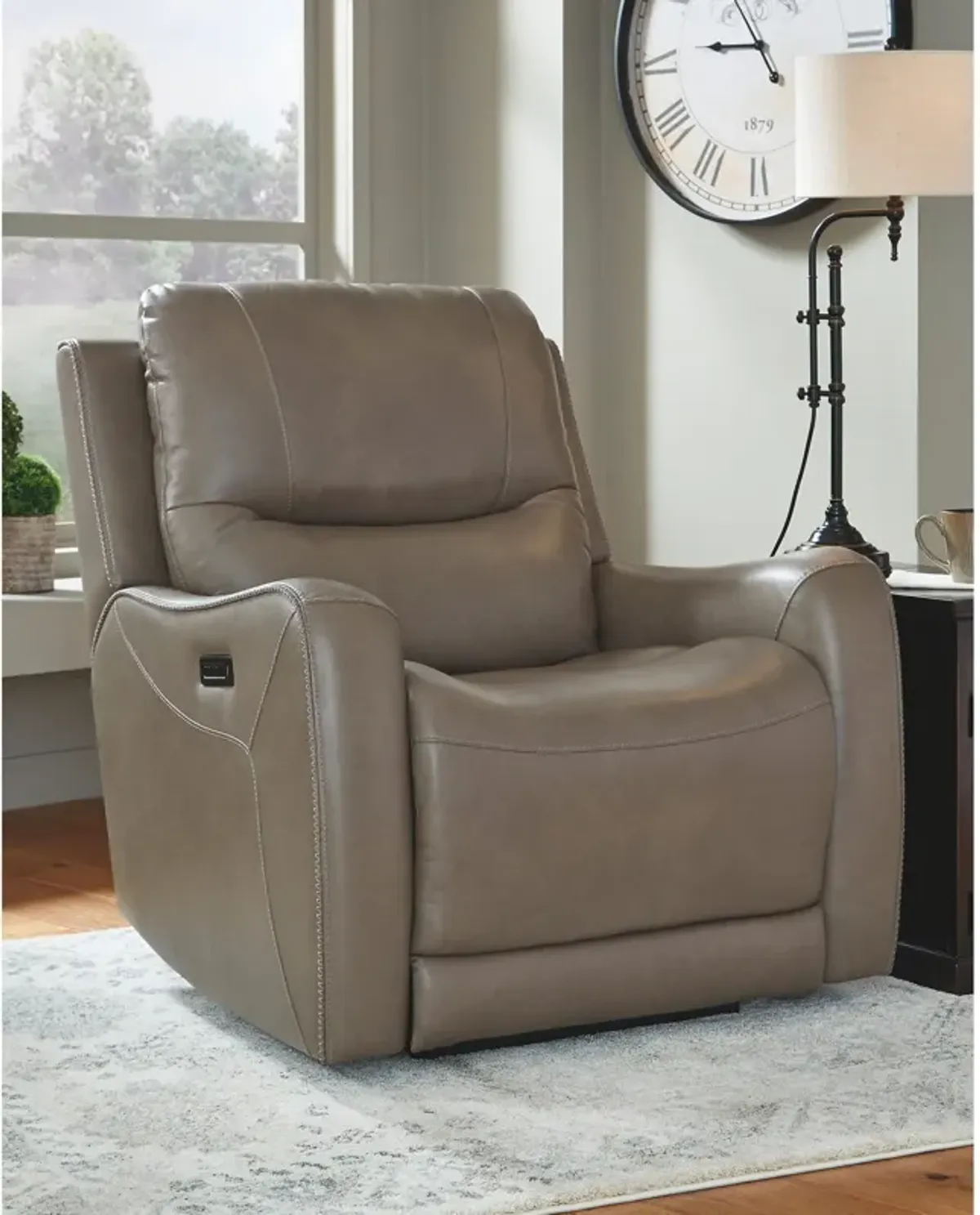 Galahad Zero Wall Recliner