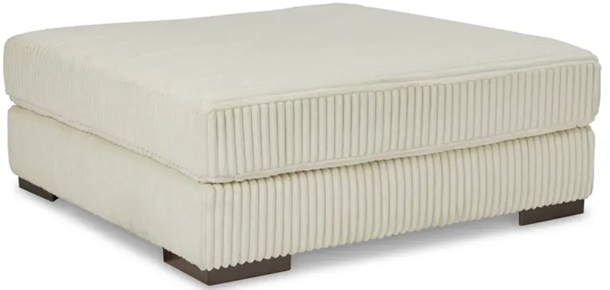 Ashley Furniture | Lindyn Accent Ottoman | Ivory